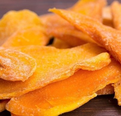 Купити Сушений манго з цукром в упаковках по 500 грам